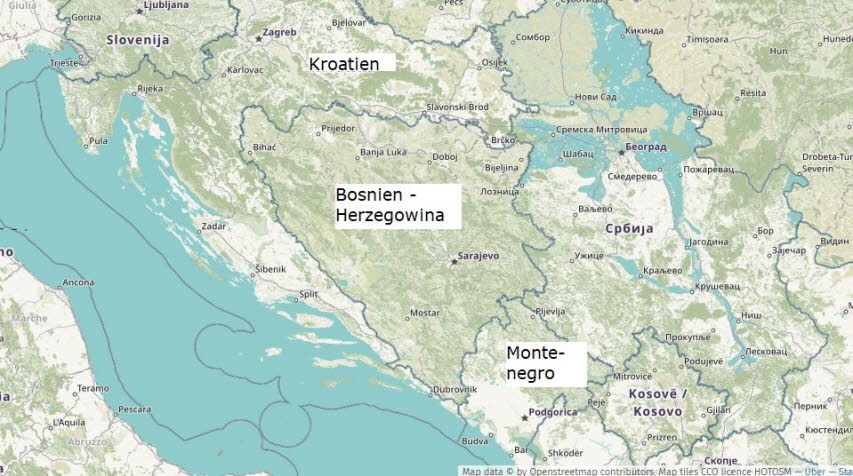 Der Oberarm des kroatischen Halbmonds grenzt im Osten an die serbische Region Vojvodina und im Norden an Ungarn und Slowenien. Der Körper des Halbmonds bildet einen langen Küstenstreifen entlang der Adria, und die Südspitze berührt Montenegro. Innerhalb dy
