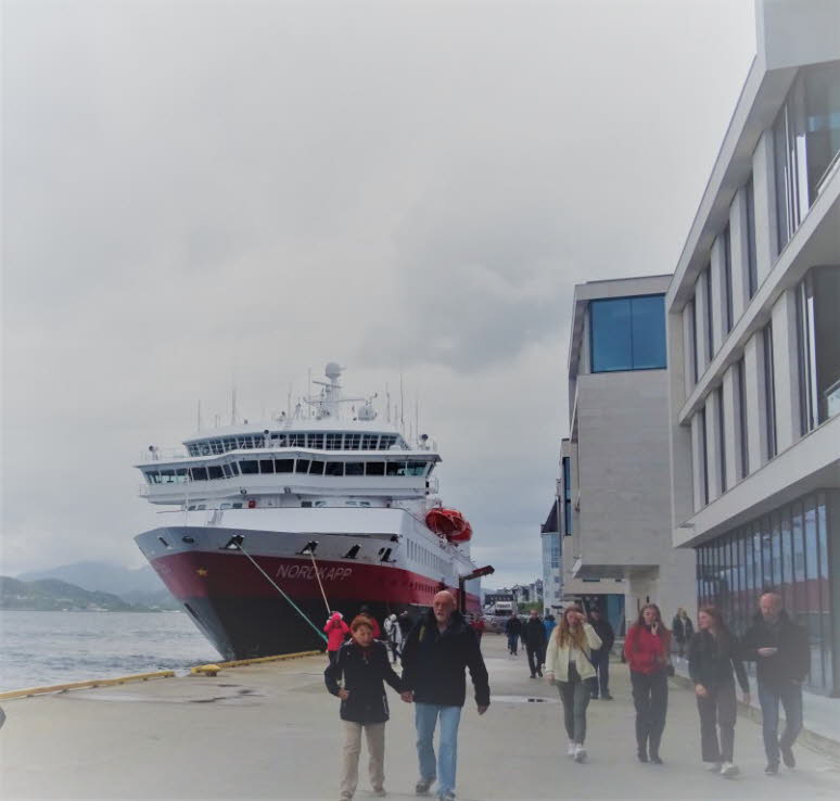 Ankunft des MS Nordkapp in Molde