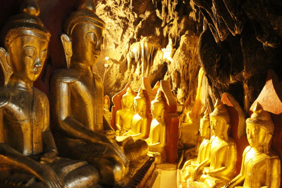 Die Pindayahöhle am Natthamikan See mit über 8000 Buddhastatuen: Diese Pagode ist ein Höhlensystem im U Min Hügel.