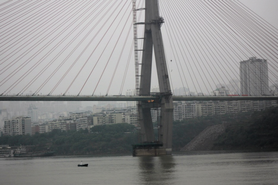 Brücke über den Jangtsekiang in Chongqing