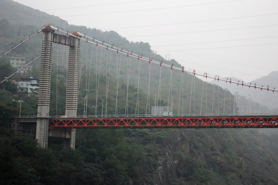 Brücke über den Jangtsekiang in Chongqing