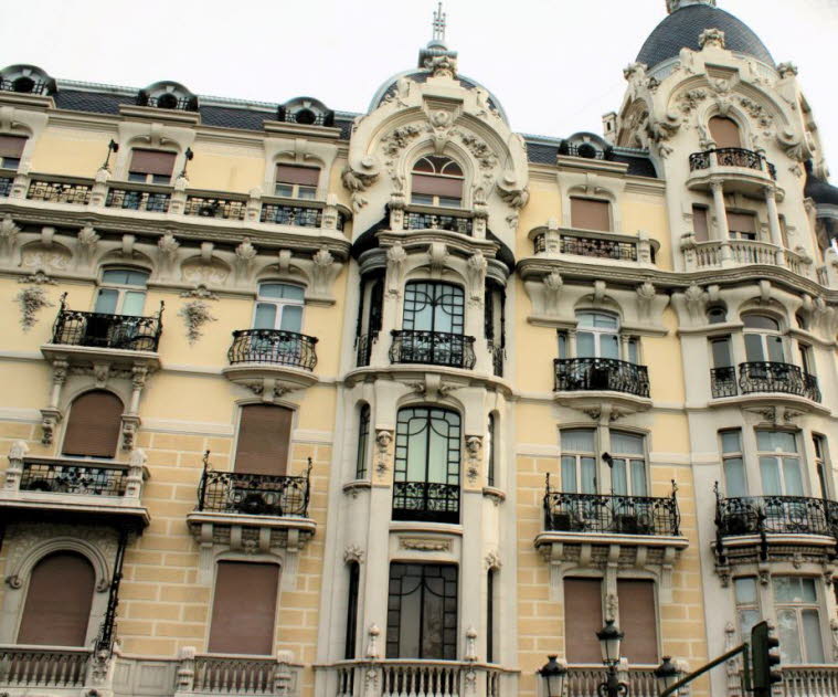 Madrid im November 2010 Metropolis-Gebäude