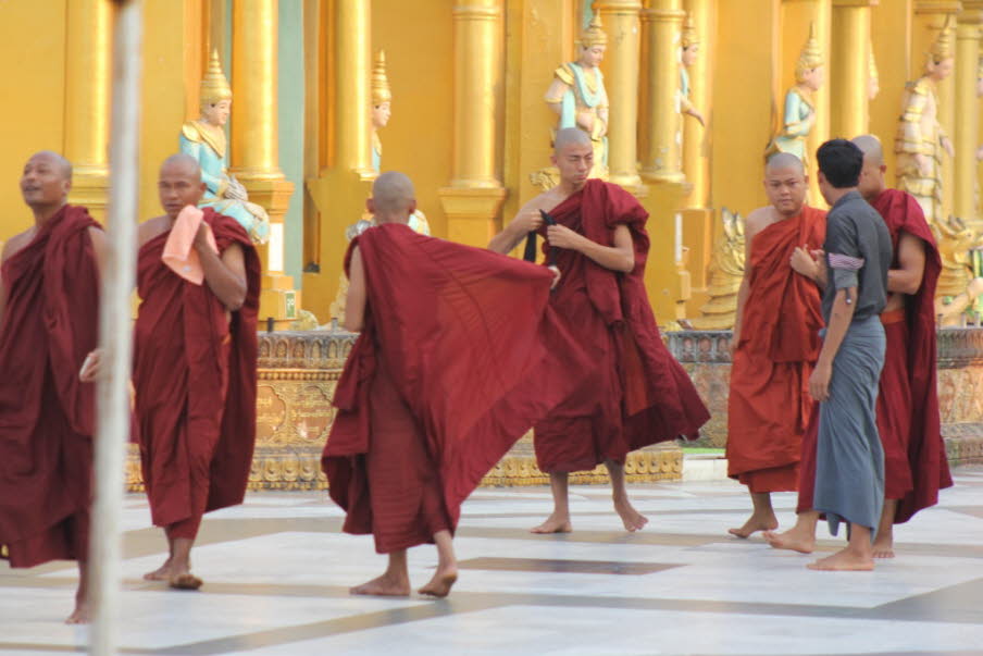 Shwedagon Paya Yangon  
